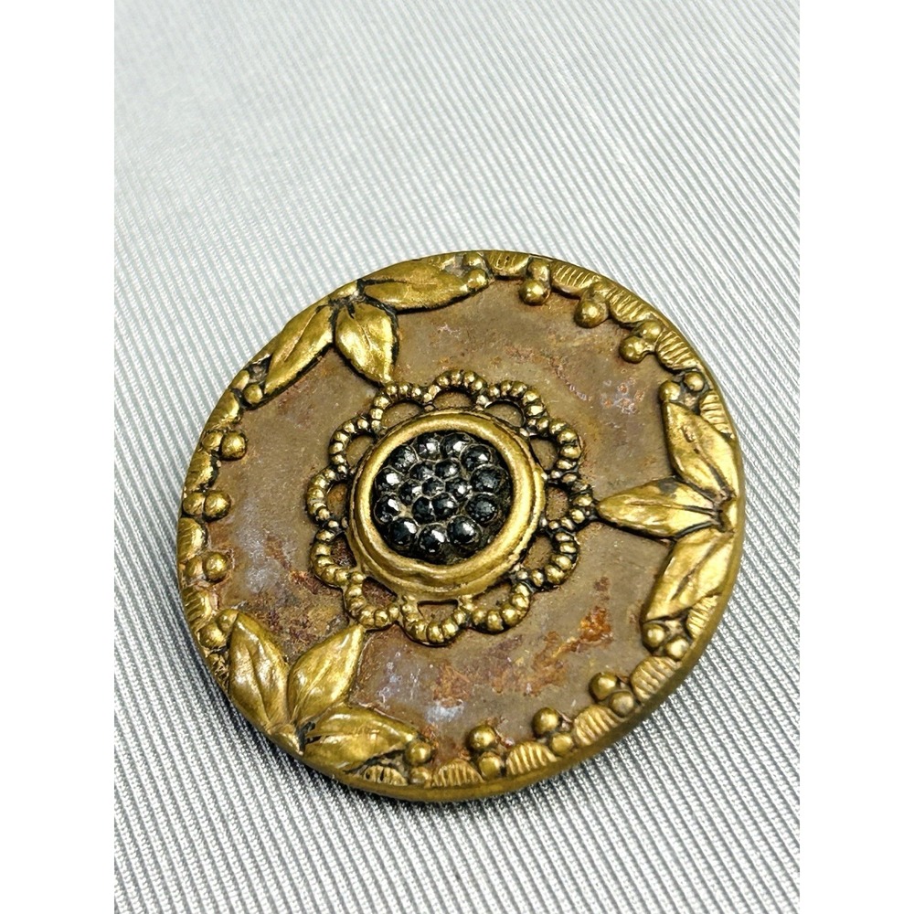 Vintage Leaf Design Large Metal Marcasite Style Buttons Set Of 2 READ - Picture 9 of 14